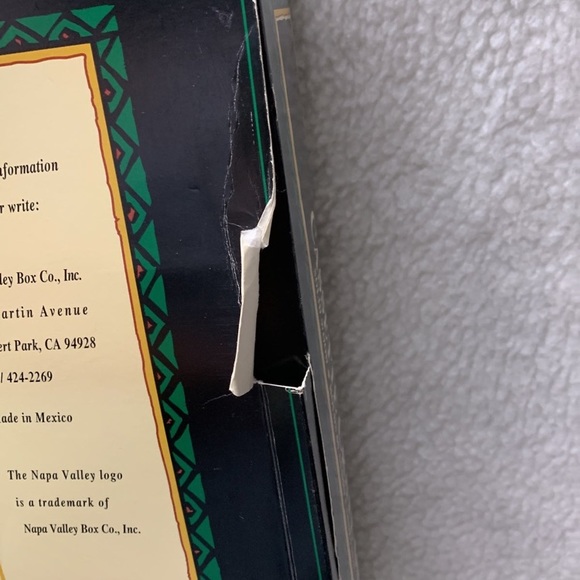 Napa Valley Cassettte Tape Crate hold 60 cassettes solid Pine wood vintage - Picture 10 of 12